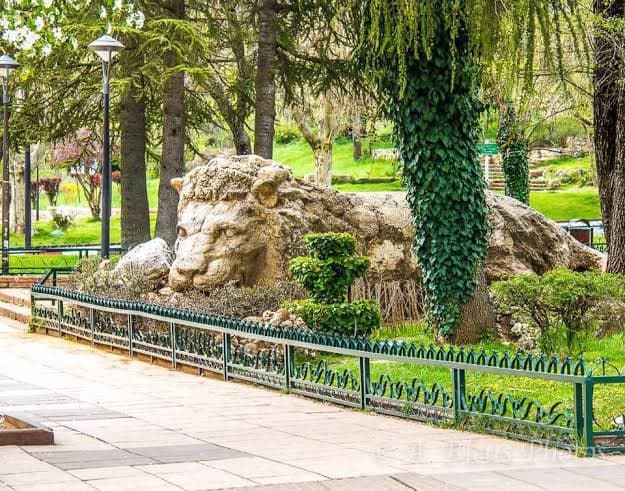 Lion Statue & Town Center