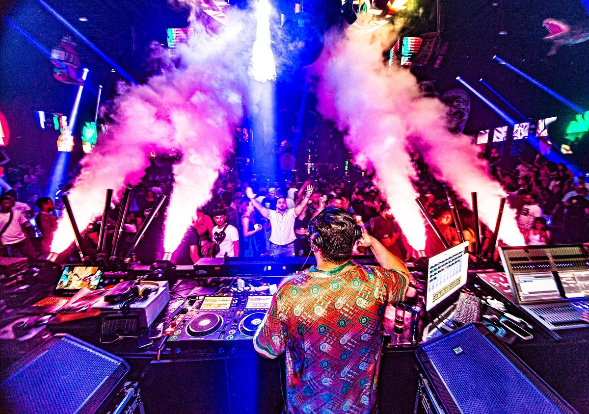 Clubbing and nightlife in Agadir