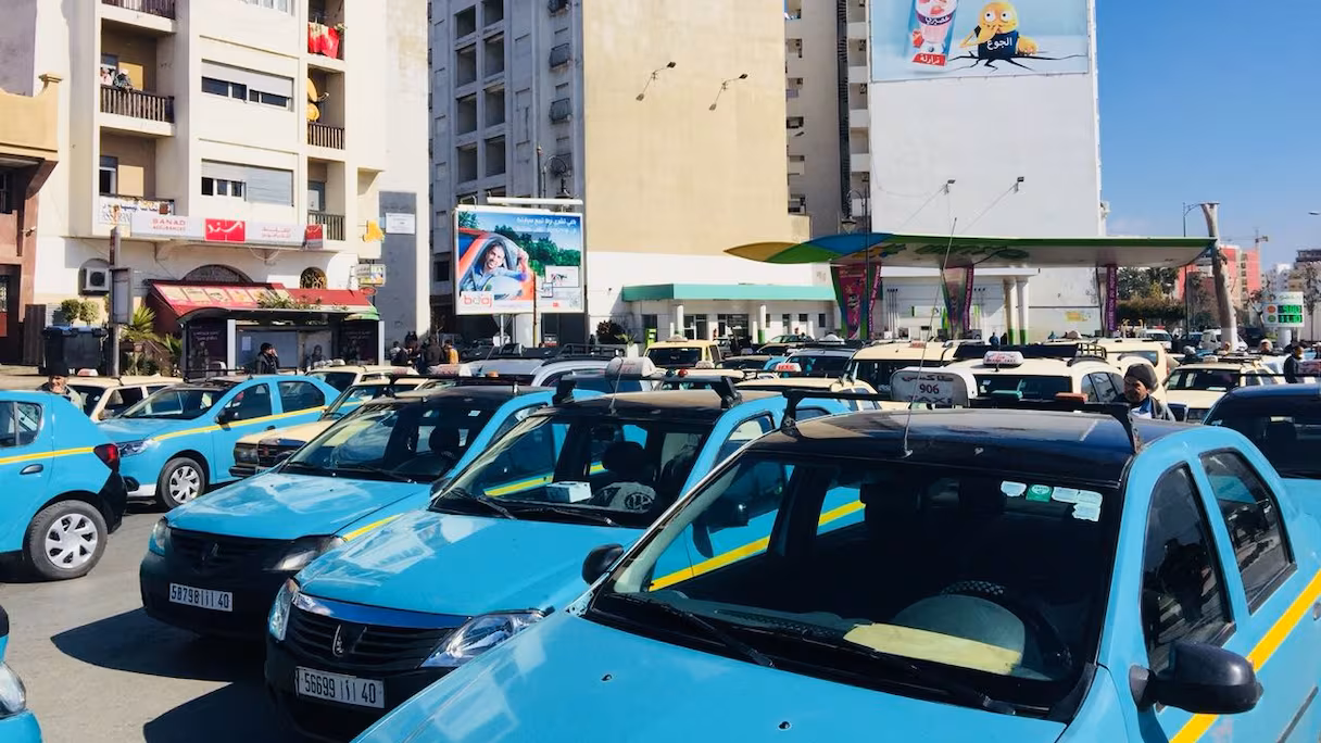 Small taxi (Petit Taxi)